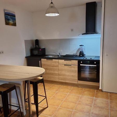 Appartement 1 Chambre Avec Piscine Uzès Екстериор снимка