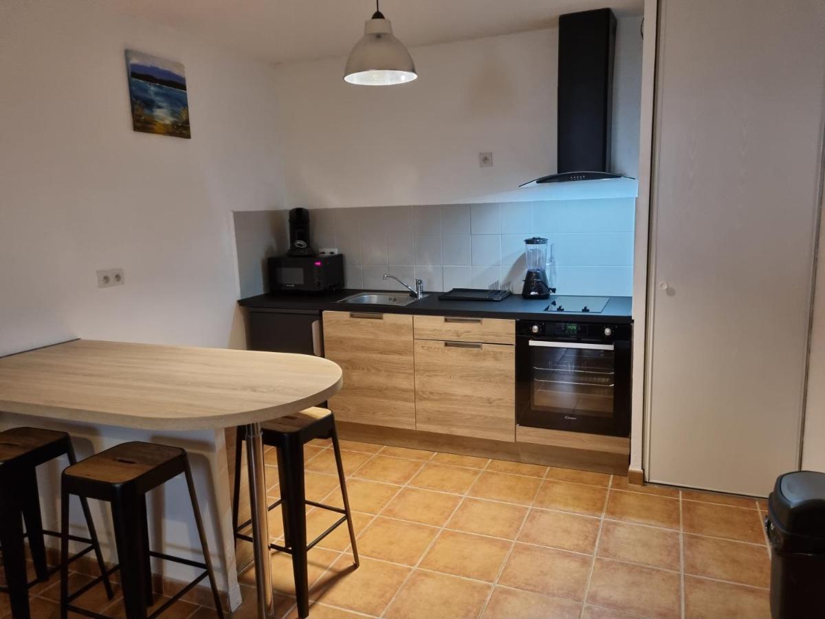 Appartement 1 Chambre Avec Piscine Uzès Екстериор снимка