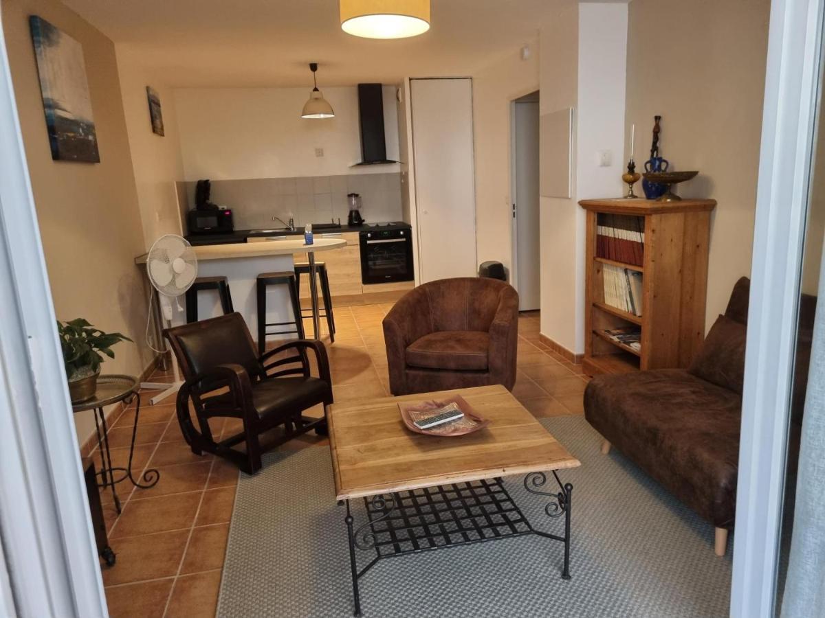 Appartement 1 Chambre Avec Piscine Uzès Екстериор снимка