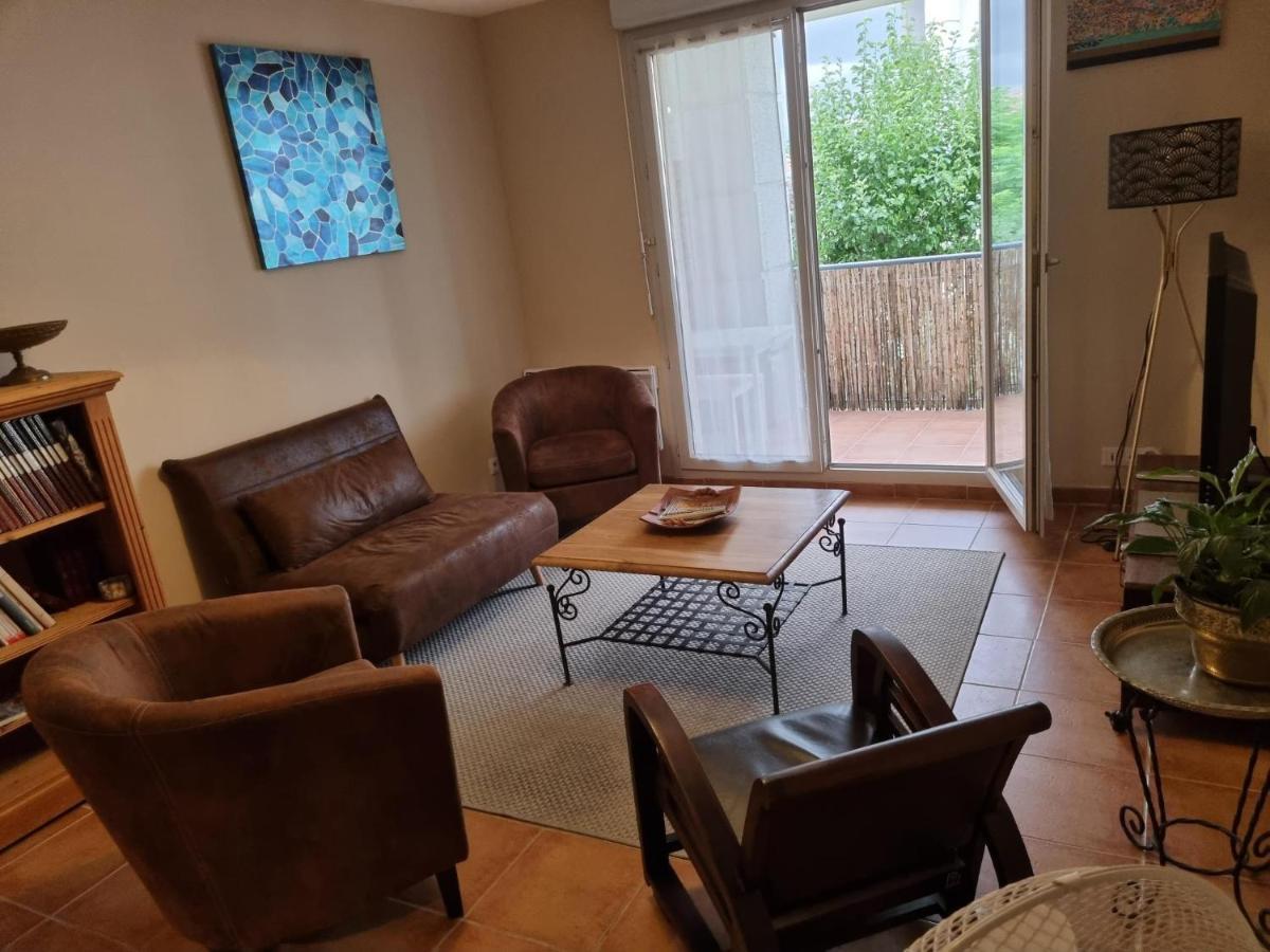Appartement 1 Chambre Avec Piscine Uzès Екстериор снимка